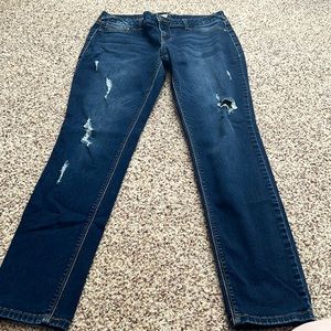 Size Large Maurice’s skinny jeans